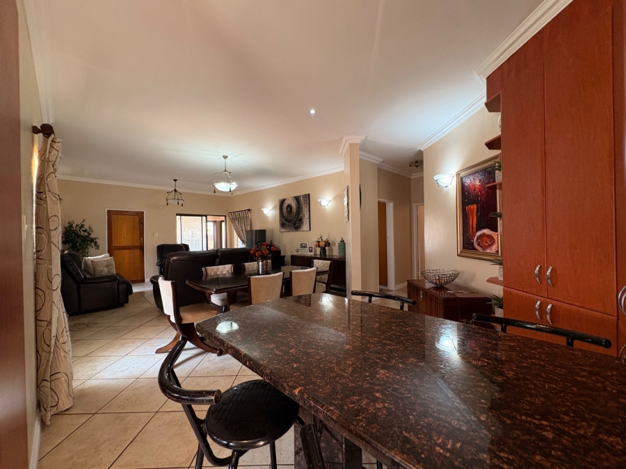 3 Bedroom Property for Sale in Wilkoppies North West